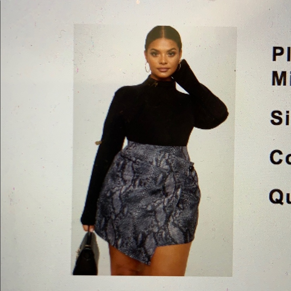 Grey snake print button detail wrap mini skirt